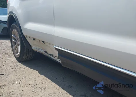 2011 Ford Explorer Xlt from USA, damaged, VIN 1FMHK8D80BGA42377